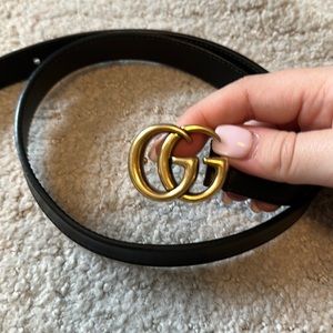 GG Marmont thin leather belt with shiny buckle